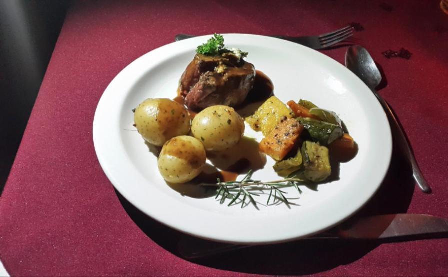 The Historic Pig And Whistle Inn Bathurst 외부 사진